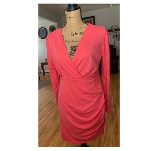 Pink ruffled long-sleeve dress 💗👗